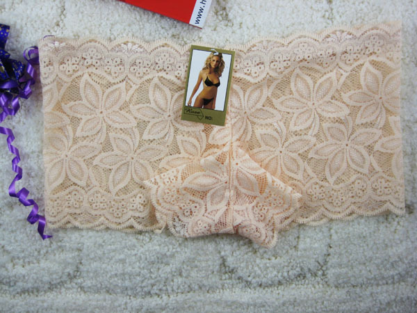 Pierced Butterfly lace sexy underwear princess sexy ladies panties butterfly tie with diamond lace temperament briefs