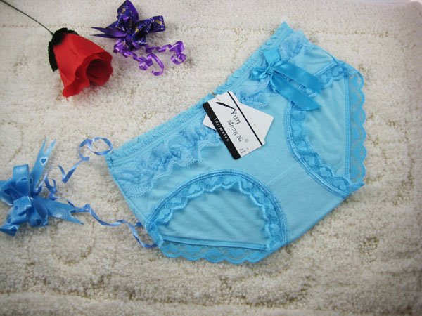 Pierced Butterfly lace sexy underwear princess sexy ladies panties butterfly tie with diamond lace temperament interest 86316-6