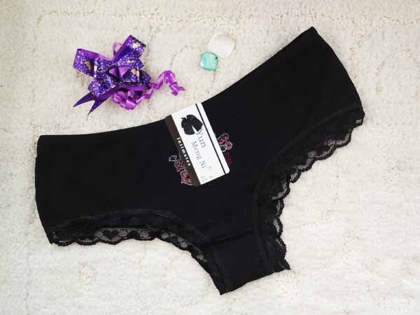 Pierced Butterfly lace sexy underwear princess sexy ladies panties butterfly tie with diamond lace temperament interest 86357-4