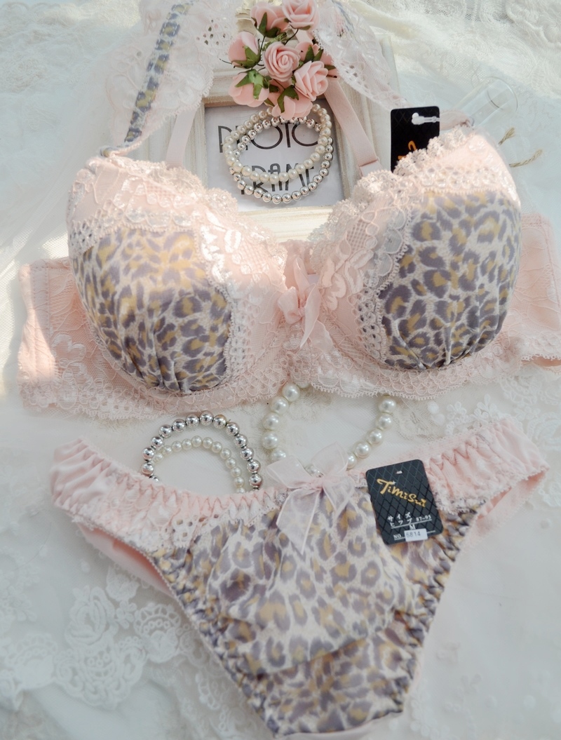 Pink lace leopard print sexy 3 breasted side gathering push up sweet underwear set bra set