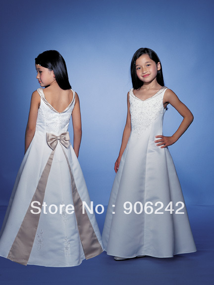 Popular Embroidery Spaghetti Straps New Bridal Flower Girl Dress With Bow Back LR-C1020