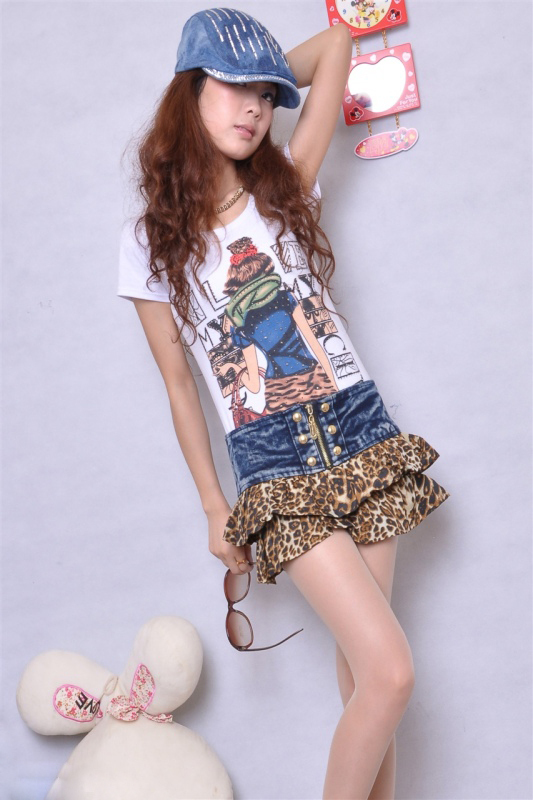 Popular Eye-Catching Stitching Leopard Lotus Leaf Fashion Women's Jean Shorts Free Freight (No. SLA132)