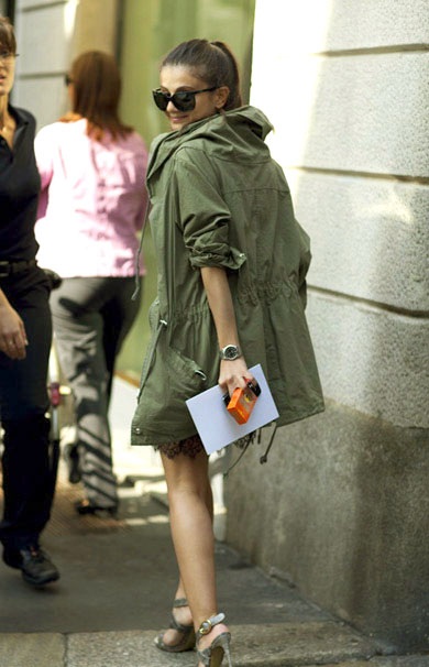 Promotional goods 2012 wowed Women trench Army Green double pocket
