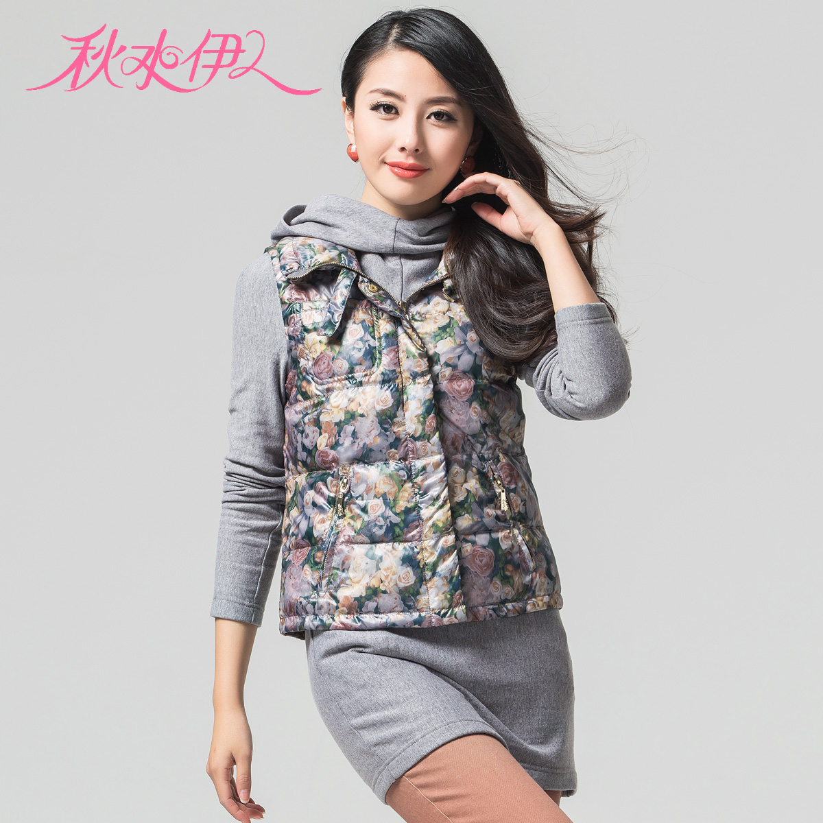 QIUSHUIYIREN 2012 fashion short length color block twinset slim down coat women's