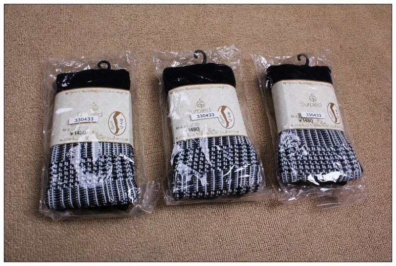 Red pomegranate body shaping jumpsuit socks comfortable cabbage price of