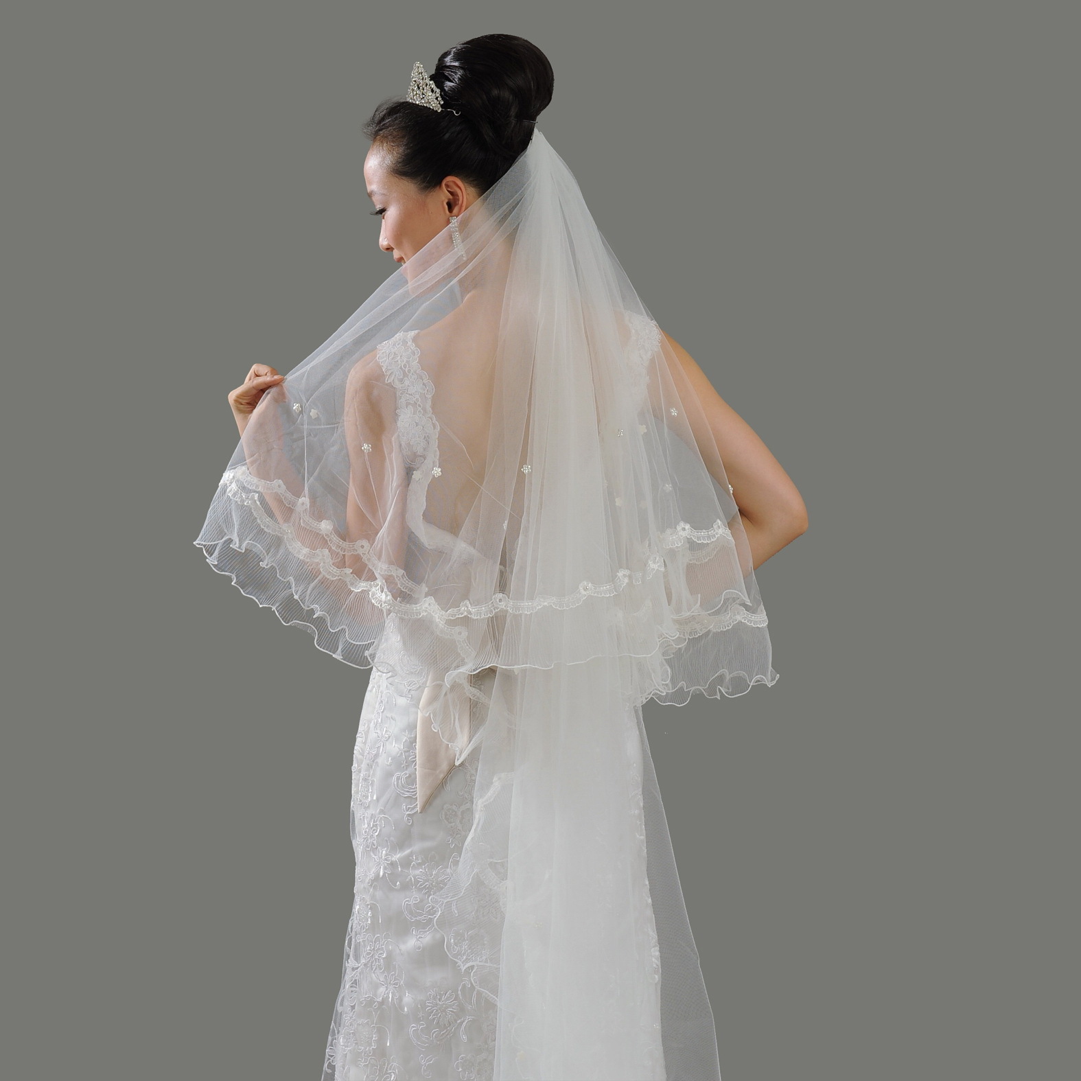 Romantic aesthetic lace ruffle wedding dress veil pearl interspersion bride train veil