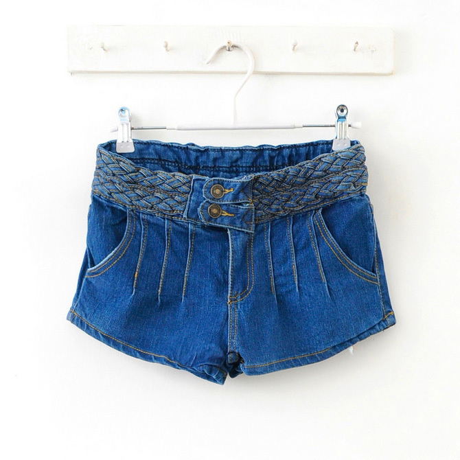 Rustic knitted denim shorts low-waist all-match loose casual Women light blue