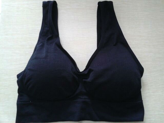 Seamless genie bra with remove pads