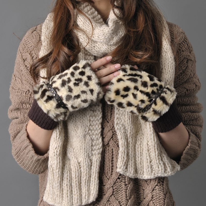 Semi-finger gloves autumn and winter lucy refers to women's genuine leather gloves leopard print winter non-mainstream