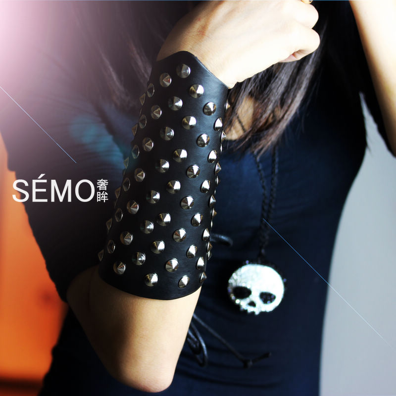 Semo fashion punk personality rivet bandage leather gloves wristiest hand ring