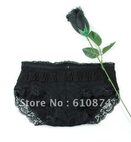 Sexy black underware in rose shape