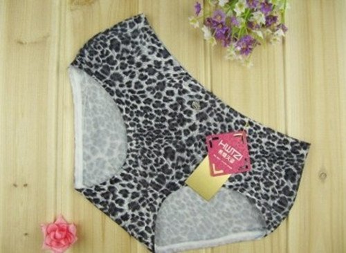 Sexy leopard Seamless underwear Bamboo fiber briefs 7051