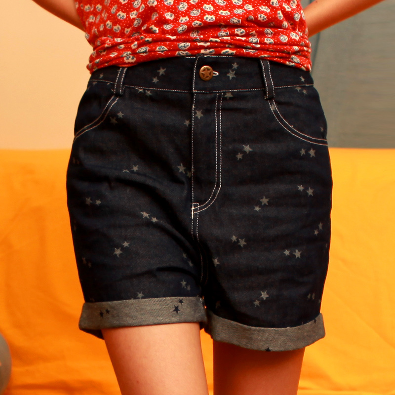 Shebian five-pointed star print denim hot shorts loose female