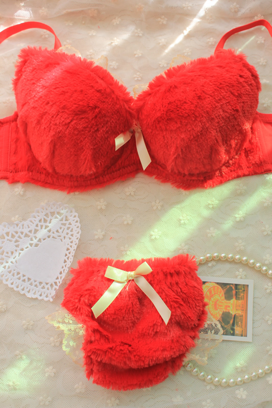 Short comfortable thermal red push up underwear bra set