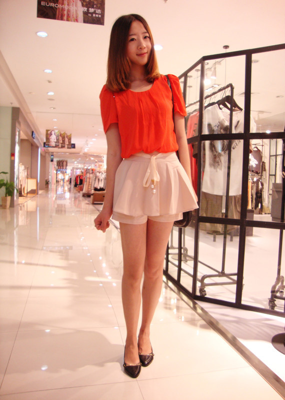 SHOWLK,Chinese office ladies' favorite,the same style as European and American fashion magazines,  flower shape culottes