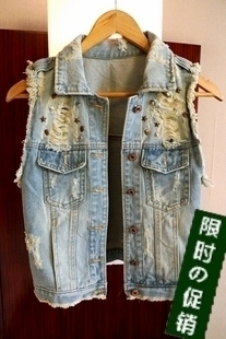 Skull rivet hole vest water wash dark color retro finishing light color denim vest bc578
