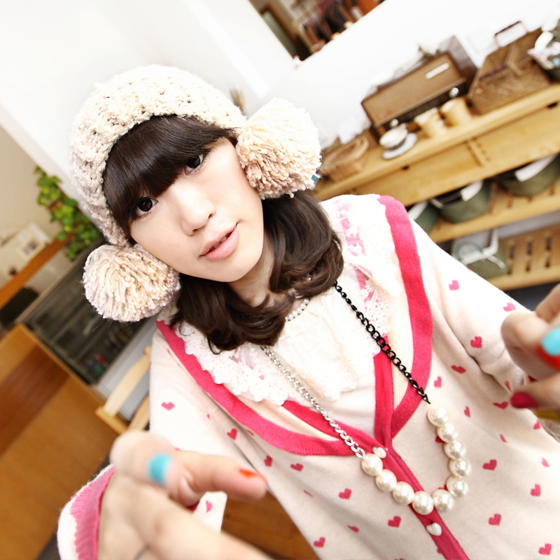 Small limited sweet plush ball circle line cute women's knitted hat