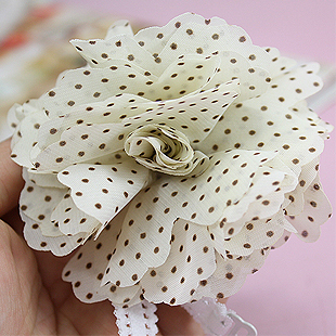 Soft chiffon three-dimensional flowers series sweet halter-neck shoulder strap pectoral girdle beige dot
