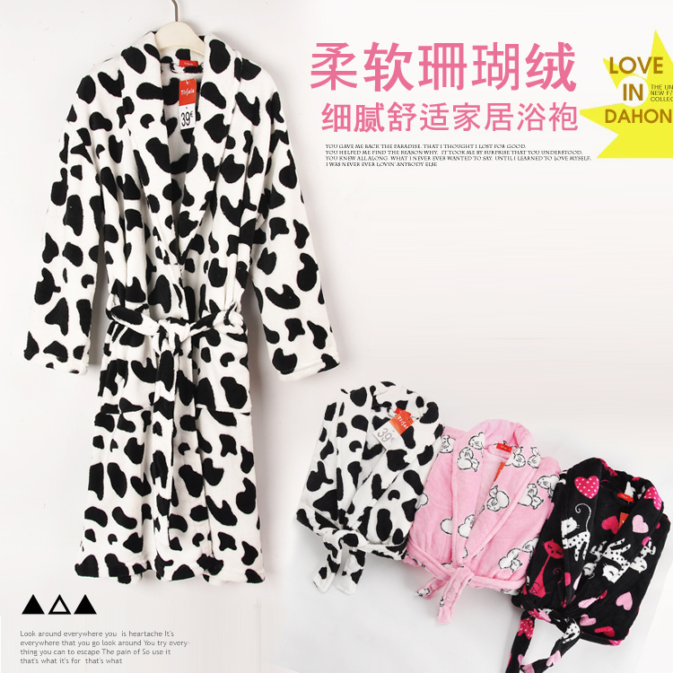 Soft double faced coral fleece cartoon patterns printed winter warm long design bathrobe robe,ladies velour bathrobe