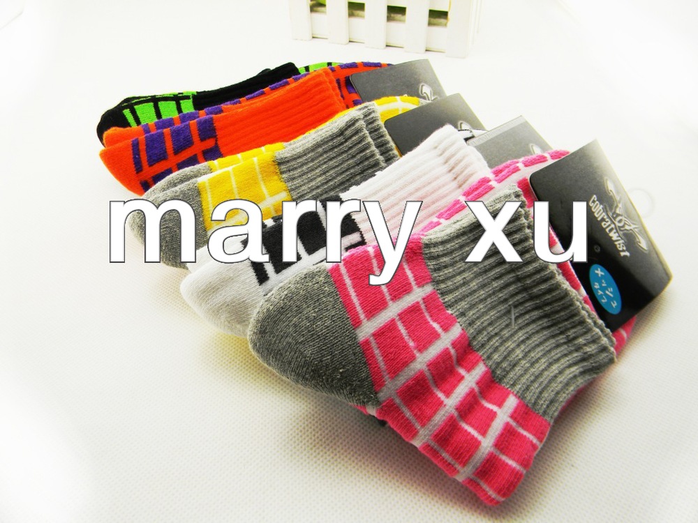Special supply factory direct warm socks the wholesale day single Nvwa plaid models thick warm socks