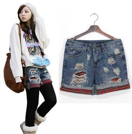 Spring 2013 shorts hole loose denim shorts female plaid roll-up hem denim boot cut jeans shorts
