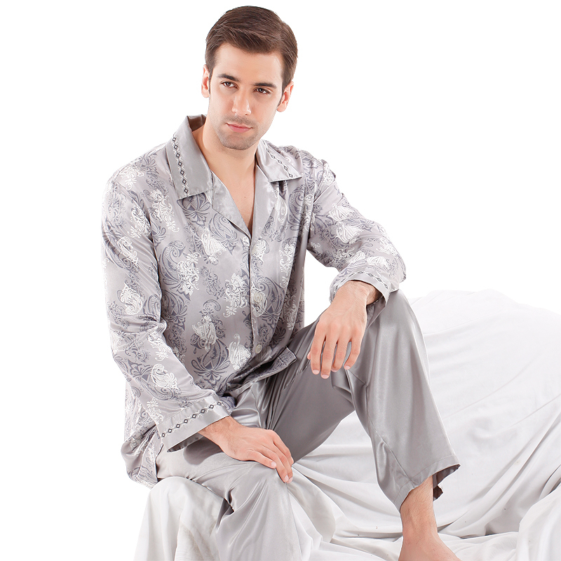 Spring and autumn imitation  silk men sleepwear , elegant noble long-sleeve  nightgown for men , retail  and wholesale
