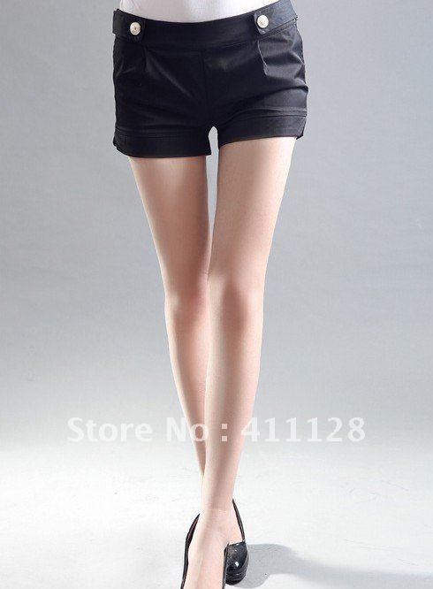 Spring and summer new Korean women simple shorts with gold buttons