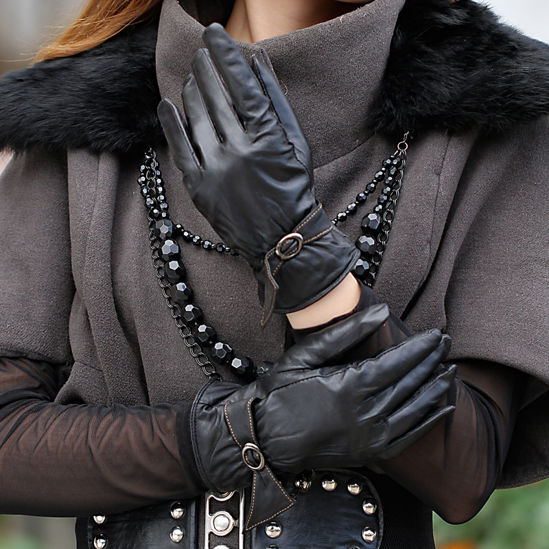Star Foreign Trade Autumn and winter fashion thermal sheepskin genuine leather gloves female winter leather gloves