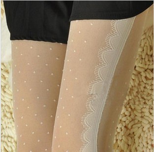 Stockings through the meat of the side eyelash lace little Polka Dot pantyhose bottoming socks     P2533