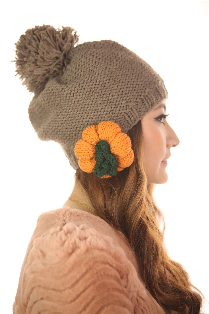 Sweet 2012 handmade pumpkin hat cover thermal knitted hat