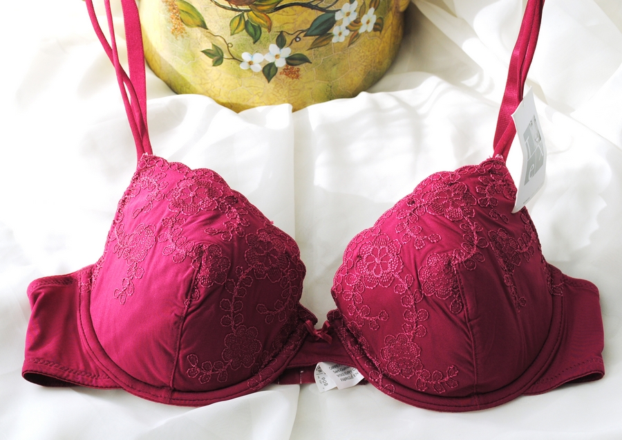 T* xw man silk padded exquisite embroidery comfortable bra 75b 80a