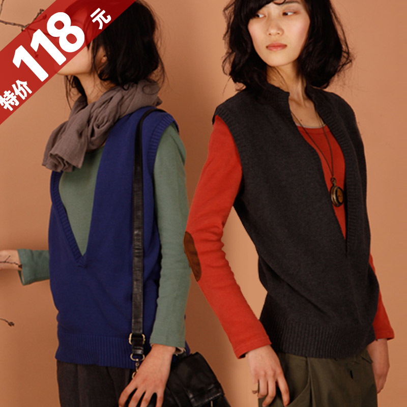 T0452 2012 autumn women's V-neck sweater yarn vest