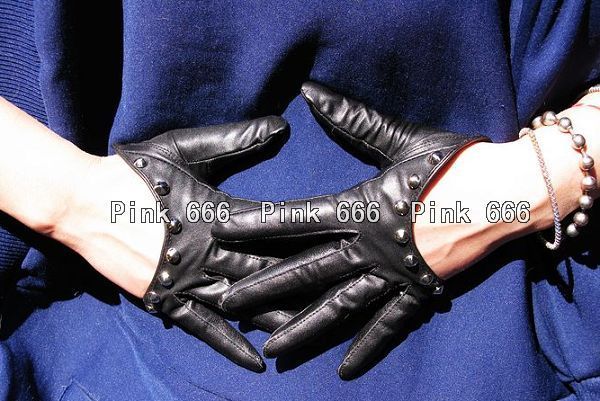 The first women's leather gloves punk women's gloves