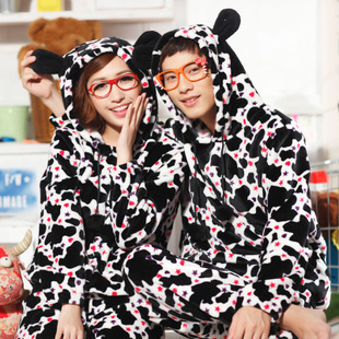 The new autumn and winter coral velvet couple pajamas thick warm long-sleeved leopard home service