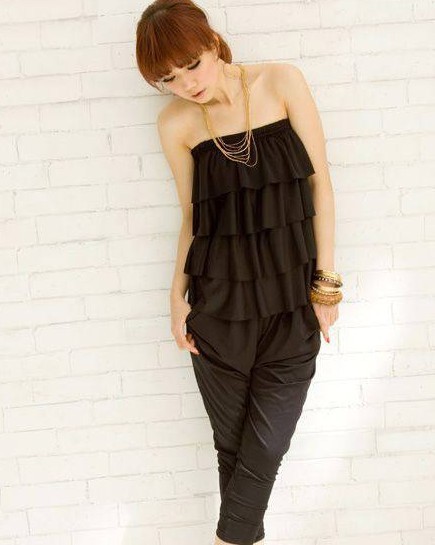 The new female clothes for summer sexy new layers of cake Bra wrapped chest piece pants harem jumpsuit