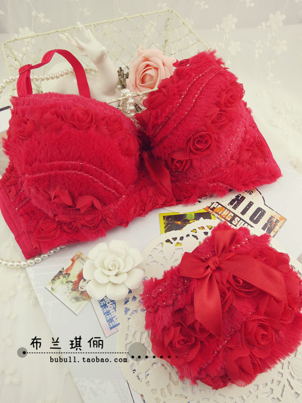 Three-dimensional rose princess red . marriage yarn bra underwear set