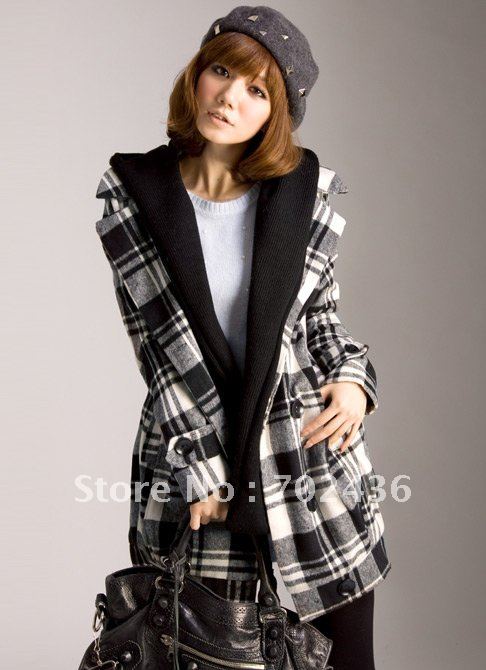 Trendy Women's Plaid Hooded Wool Coat Outwear (Detachable Two-Piece)
