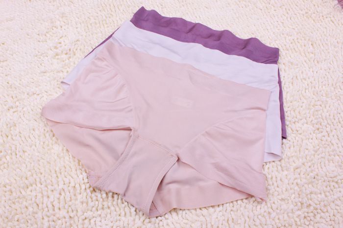 Ultra-thin seamless one piece type body shaping panties abdomen drawing butt-lifting trunk breathable seamless