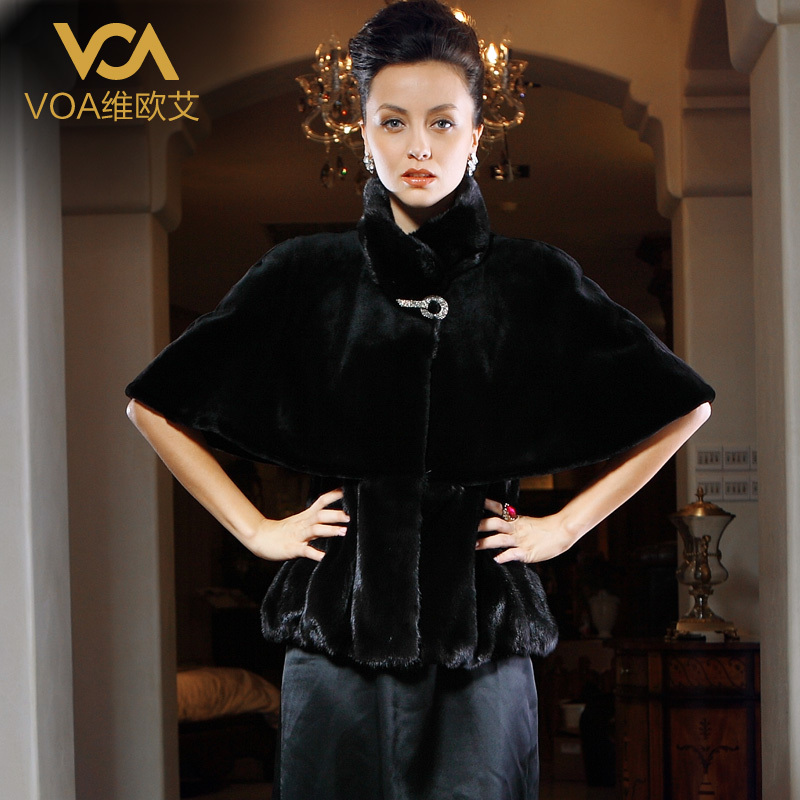 Voa limited edition 1 marten overcoat Women outerwear black fur cape w13089m paragraph