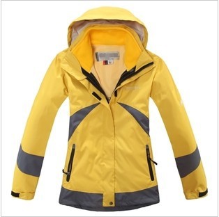 Waterproof and windproof mountaineering wear charge clothes Can be broken down into two clothes