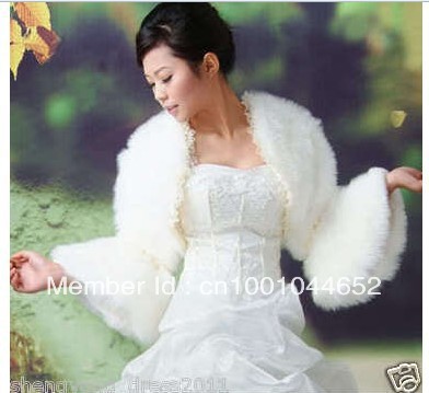 White Beautiful Wedding Dress Faux Fur Wrap Coat Bridal Shawl Accessories