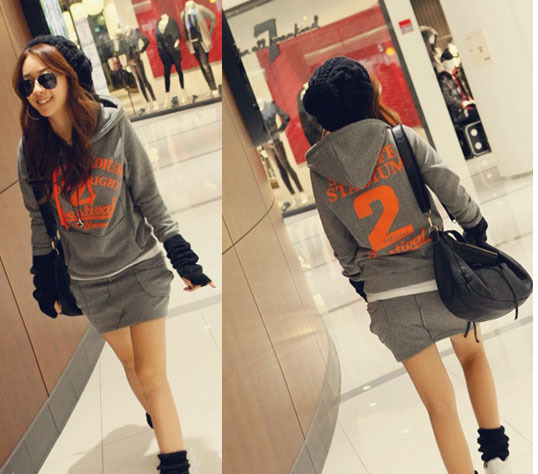 Wholesale 12 spring and autumn female fleece pullover sweatshirt multi-pocket dress boots set dress casual set dress short skirt