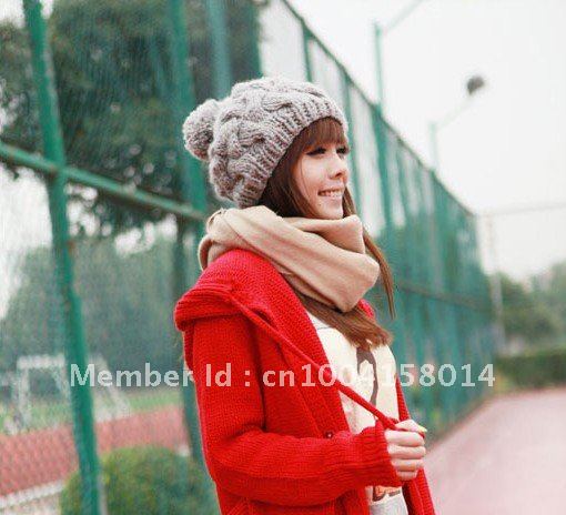 Wholesale~2011 brand new beanie fashional sequins caps winter knitting wool hats hot sale !