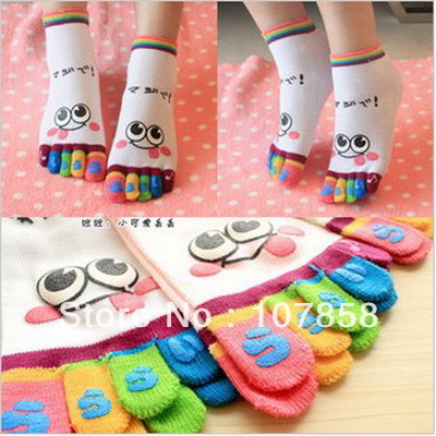 Wholesale -- 2012 Hot sale Cute Expression Cartoon Women's Toe socks Women's Hosiery Floor Socks 24 Pairs/lot