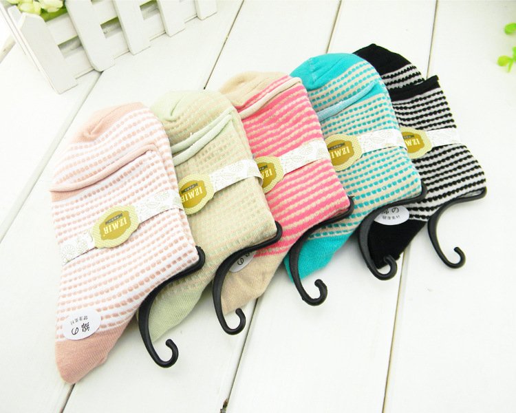 Wholesale 20pairs/lot 100% Cotton Striped Elite Socks Women Free Shipping