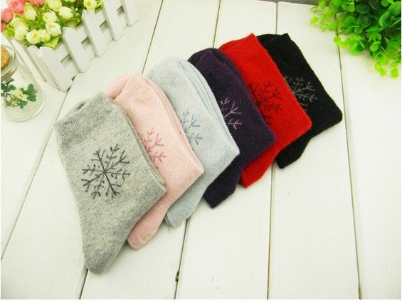 Wholesale 30pairs/lot Good Quality Warm Winter Wool Socks Women Free Shipping (40.4g/pair)