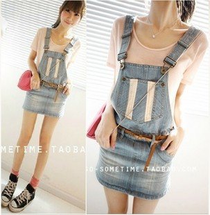 Wholesale Free Shipping The original single good quality lace stitching light color denim strap skirt ~ 8022 #