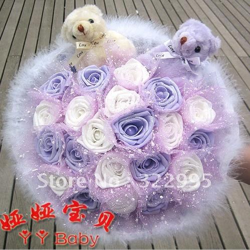 Wholesale Holiday items artificial bouquet 21 Koshiro interval of two two-color roses couple teddy bear cartoon bouquet X612