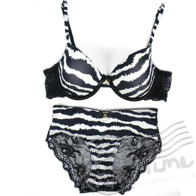 Wholesale La sen*a  Ladies Very sexy Leopard  Bra Set  Push Up Lingerie B/C cup Free Shipping