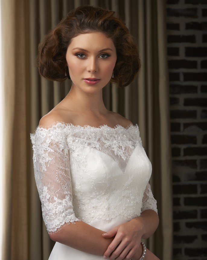Wholesale Lace Bridal Jacket Bolero With Half Sleeve Wedding Wraps Elegant Bateau Pearls 1PC /Lot With Cheap Fast Shipping